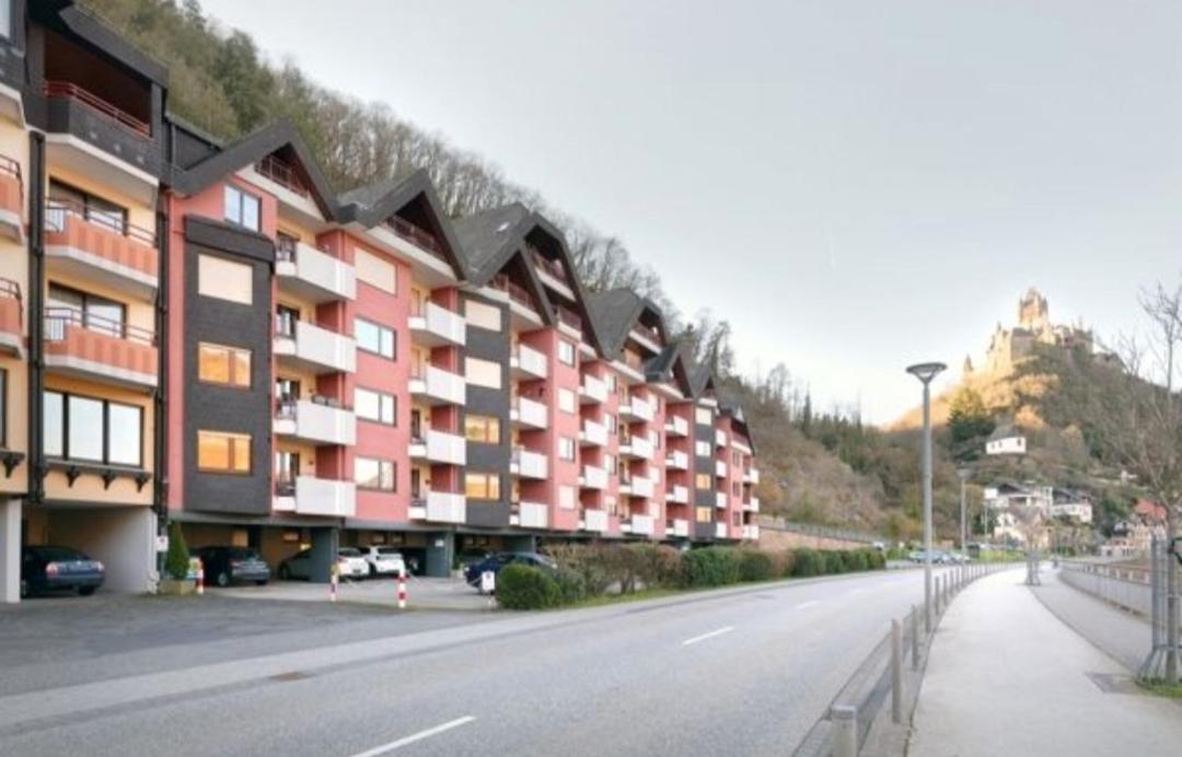 Panorama Oase Ferienwohnung Mit Blick Auf Mosel Und Reichsburg Кохем Экстерьер фото